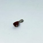 Pendentif en argent avec rubis naturel et saphirs blancs