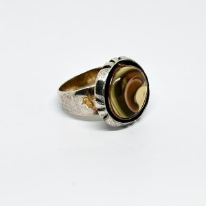 Silver ring with Yemeni Agate