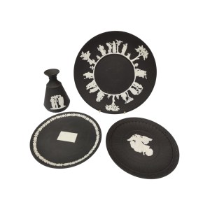 Zestaw 5 czarnych talerzy Wedgwood