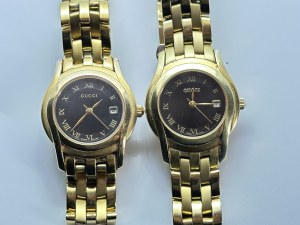 Two women's Gucci 5400L 27 mm watches