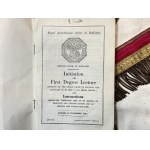 Masoneria: zestaw akcesoriów, oznaczeń oraz książka z obrzędami R.A.O.B. G.L.E.