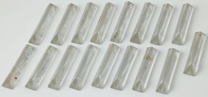 17 CUTLERY TRESTLES