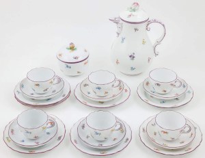 COFFEE SERVER, Saxony, Meissen, 19th / 20th century.