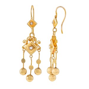 Earrings, France, 19th/20th century.