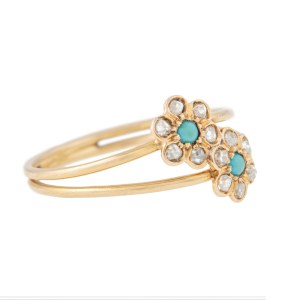 Ring with flower motif, early 20th century.