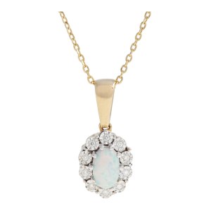Pendant with chain, 2nd half of 20th century.