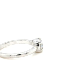 3.23 GR WHITE GOLD RING WITH DIAMONDS - RNG41106