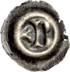 RR-, Kujawy Brzeskie? Button brakteat, first half of the 13th century, letter B three dots