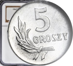5 pennies 1967, mint, light twist