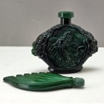 Bohemia - flakon na perfumy w stylu Art Deco ze szkła malachitowego