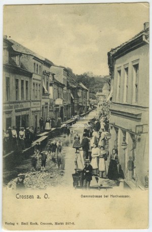 Krosno Odrzańskie, Dammstrasse bei Hochwasser