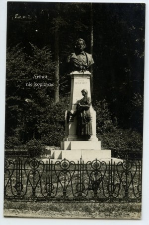 Krynica, Monument to Adam Mickiewicz