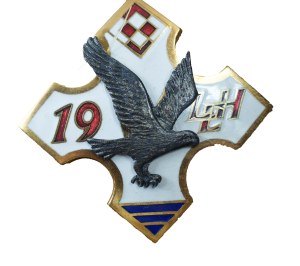 19 Aviation Tug Squadron - Slupsk, version with inverted aviation checkerboard, badge