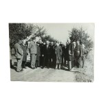 Album fotografii Wycieczka byłych żołnierzy Armii Poznań na polach Bitwy nad Bzurą 1939r. w XXXII rocznicę 11-12.IX.1971r.