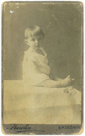 BRZEZANY (Ternopil) - Karolin Atelier. Photo of the child
