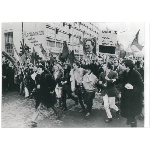 BERLIN ZACHODNI. Manifestacja poparcia dla Wietnamu, 1968 r.