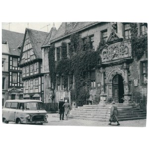 QUEDLINBURG. Późnorenesansowy ratusz z wieżą gotycką, lata 70.