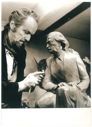 BYDGOSZCZ. Jozef Makowski at work