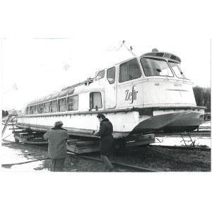 GIŻYCKO. Ślizgacz Zefir, lata 70.