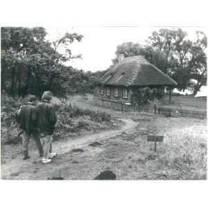 LEDNICA (pow. Gniezno). Skansen.