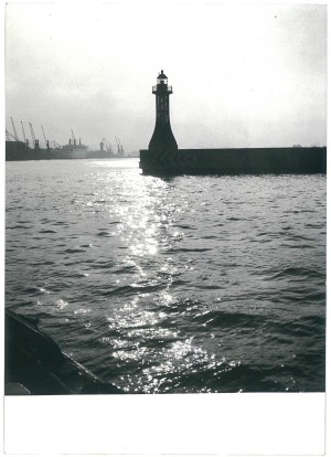 GDYNIA. Sunset in the harbor, 1972.