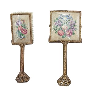 Toilet set: mirror and brush(Germany, l.30s.XX century).