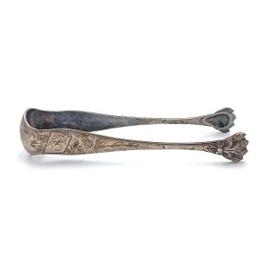Szczypce do cukru w etui z monogramem wiązanym SA(Francja, XIX/XX w.)