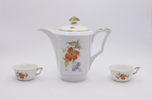 ĆMIELÓW, Bogumił MARCINEK (1904-1940) , Pitcher and pair of cups from the Bałtyk dessert service