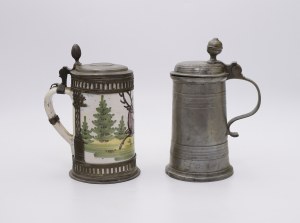 A pair of tankards