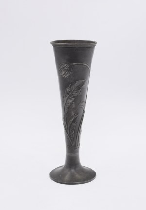 Flute vase with floral motif