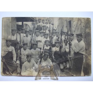 Lwówek Śląski, Lowenberg, zaułek, żołnierze, 1915