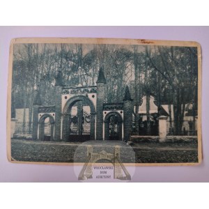 Skępe k. Lipno, brama, kaplica ok. 1930