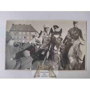 Gdańsk, Danzig, III Rzesza, zbiórka pomocy zimowej WHW, SS i Sa na koniach ok. 1940