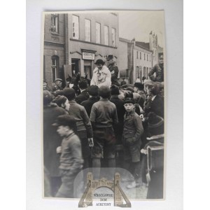 Gdańsk, Danzig, III Rzesza, zbiórka pomocy zimowej WHW, kamienica, szewc Heinrich Milz, mieszkańcy, ok. 1940