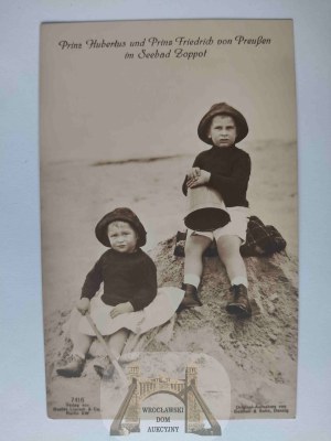Sopot, Zoppot, prince's children on the beach ca. 1915