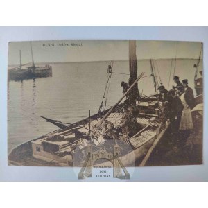 Puck, łódź rybacka, połów śledzi ok. 1925