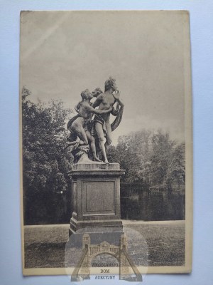 Warsaw, sculpture in front of the Lazienki Palace, 1915