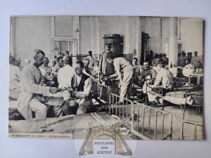 Modlin, war hospital, drinking coffee ca. 1915