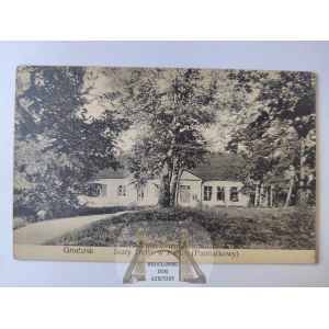 Grodzisk Mazowiecki, stary dwór w parku ok. 1910