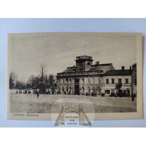 Łowicz, ratusz ok. 1925