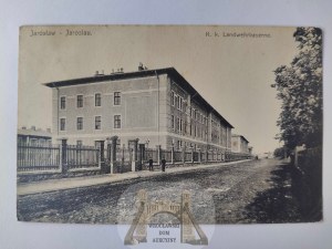 Yaroslavl, barracks 1918