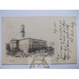 Ukraina, Lwów, ratusz, targowisko, ok. 1901