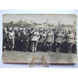 Marszałek Piłsudski, oficerowie, zdjęcie W. Świątczak, ok. 1930