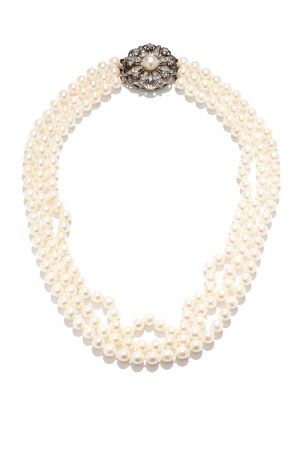 Pearl necklace