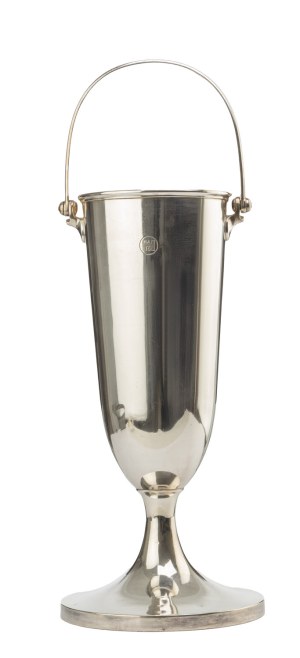 Champagne cooling bucket