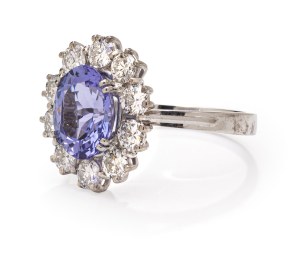 Ring with tanzanite and diamonds, early 21st century jewelry, white gold pr. ~ 