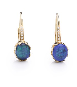 Earrings with black Australian opals, early 21st century jewelry, pr. gold 