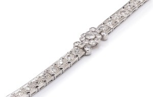 Bracelet in art déco type, circa mid-20th century jewelry, platinum ~ 0.950