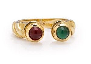 Ring with carnelian and chrysoprase, late 20th century jewelry, pr. 0.585 gold