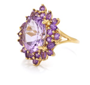 Ring with amethysts, early 21st century jewelry, pr. gold 